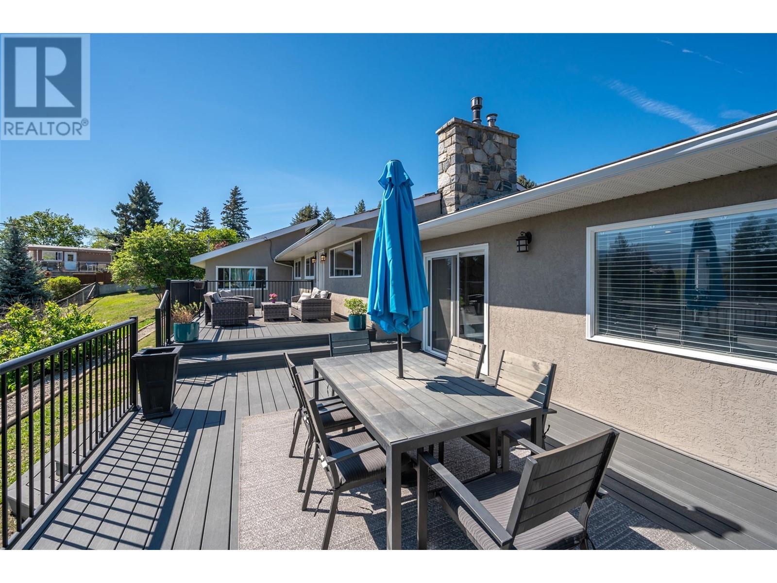 1107 Park Place, Penticton, British Columbia  V2A 8X9 - Photo 4 - 10346787