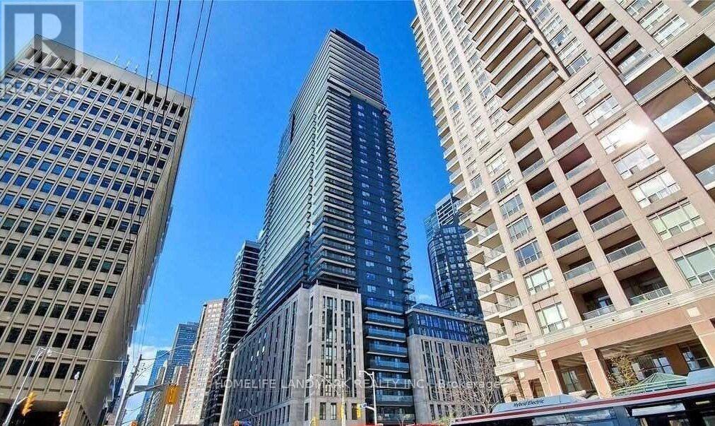 2403 - 955 BAY STREET E, Toronto, Ontario