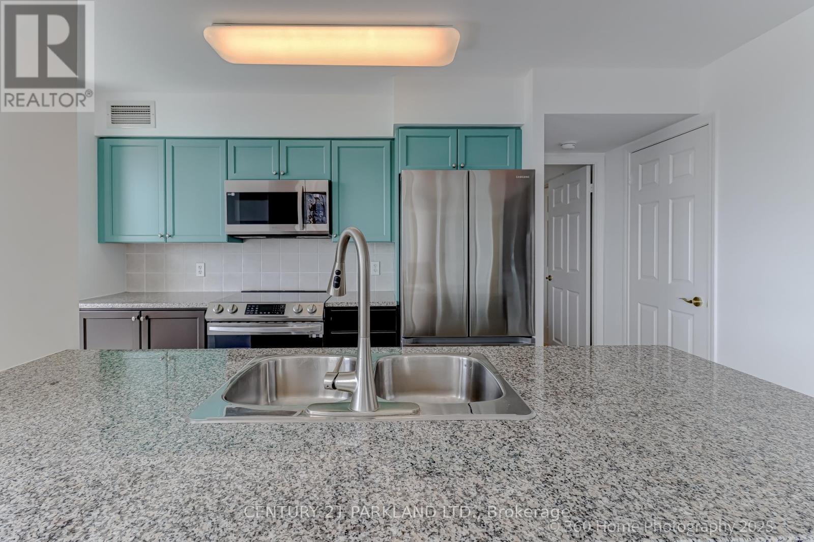 3311 - 30 Grand Trunk Crescent, Toronto, Ontario  M5J 3A3 - Photo 14 - C12159979