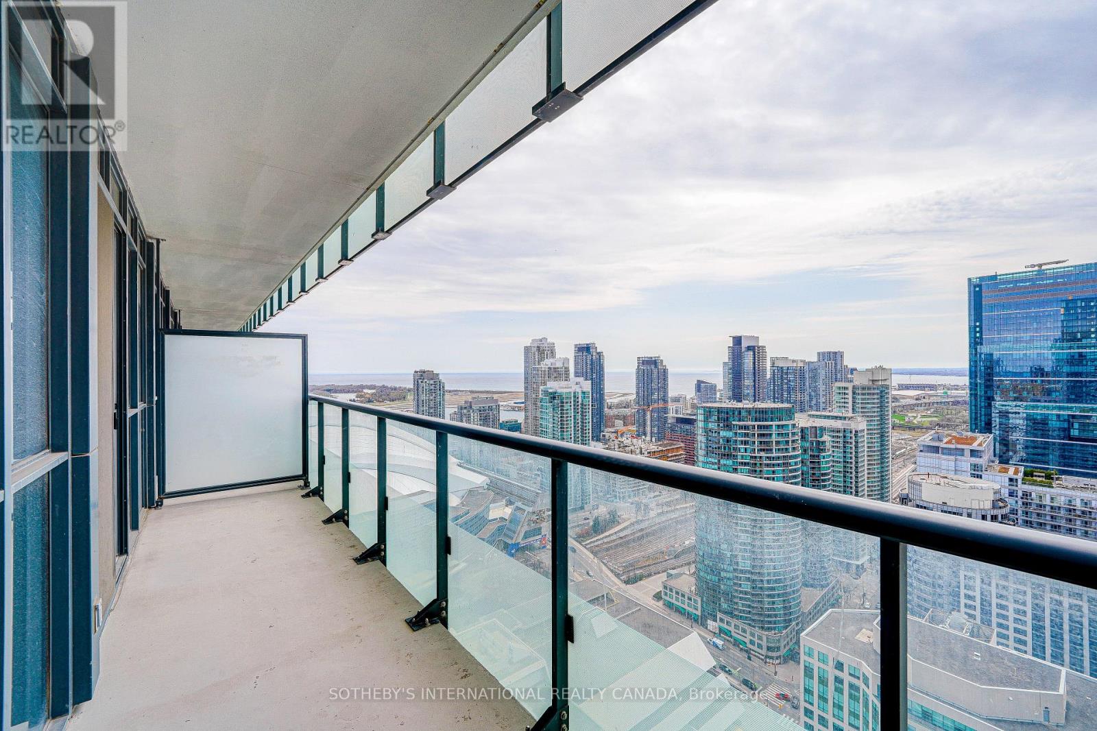 3703 - 300 Front Street W, Toronto (Waterfront Communities), Ontario  M5V 0E9 - Photo 22 - C12160037