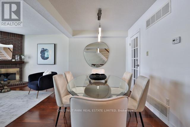 84 Flaming Roseway, Toronto (Willowdale East), Ontario  M5N 5W8 - Photo 11 - C12160104