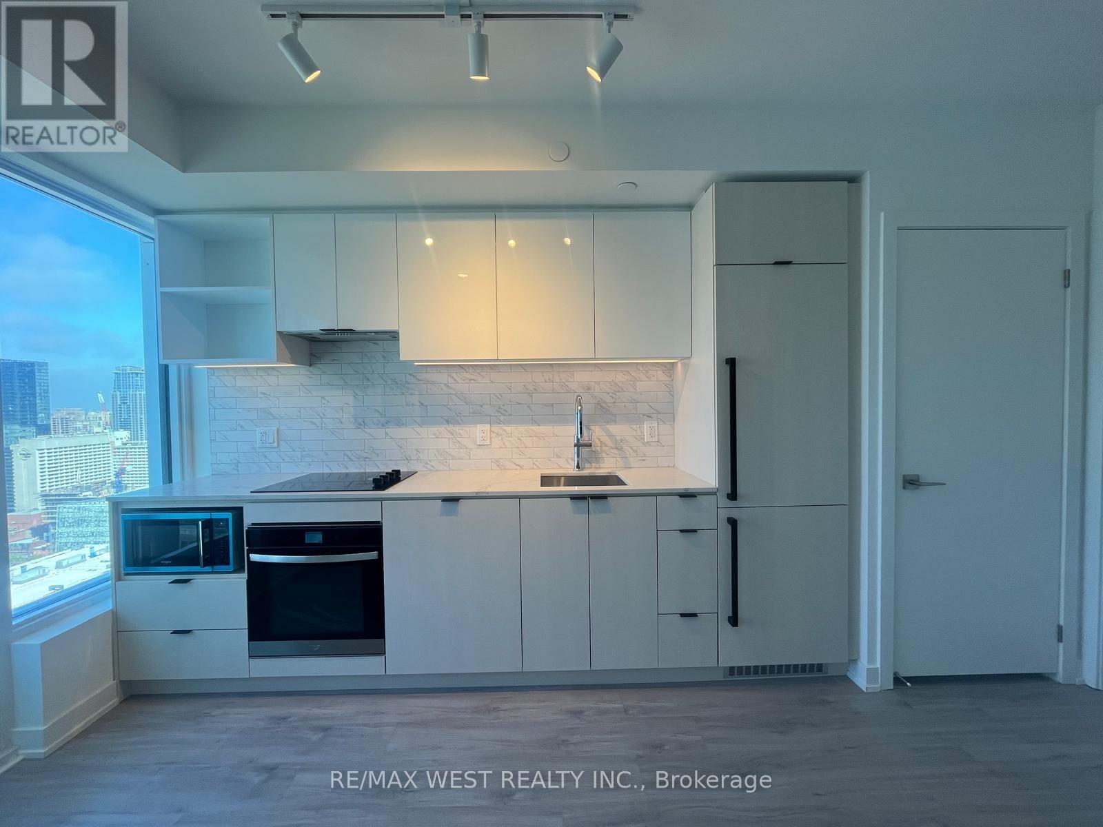 3802 - 252 Church Street, Toronto (Church-Yonge Corridor), Ontario  M5B 0E6 - Photo 11 - C12160139