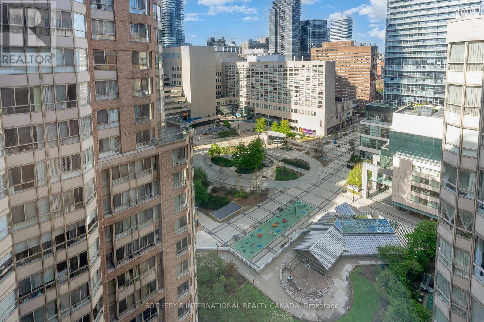 1819 - 711 Bay Street, Toronto, Ontario  M5G 2J8 - Photo 15 - C12160166