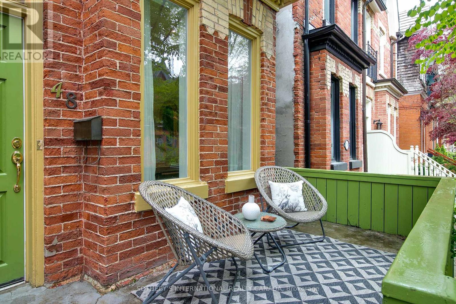 48 SALISBURY AVENUE, Toronto, Ontario