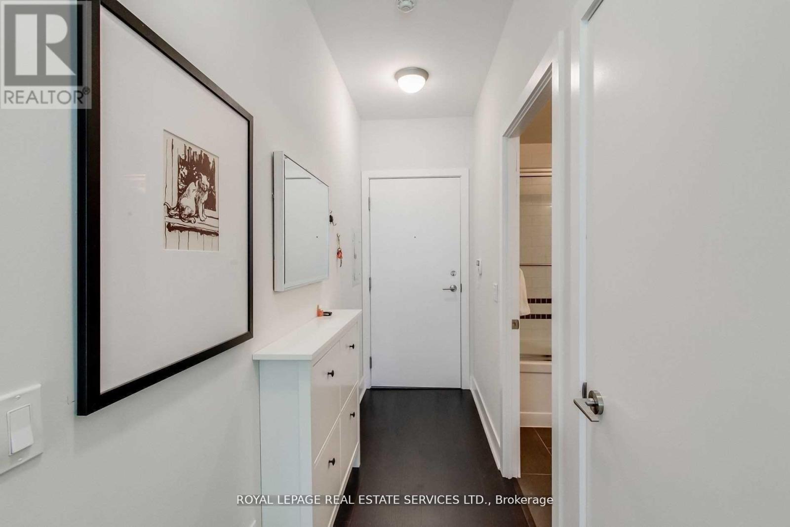 330 - 90 Stadium Road, Toronto, Ontario  M5V 3W5 - Photo 5 - C12160233