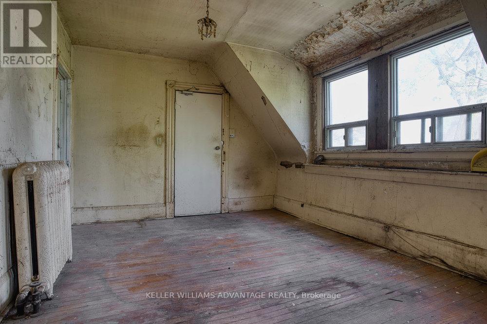 43 Dewson Street, Toronto, Ontario  M6H 1G6 - Photo 7 - C12160234