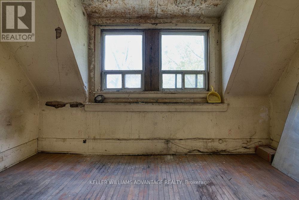 43 Dewson Street, Toronto, Ontario  M6H 1G6 - Photo 8 - C12160234