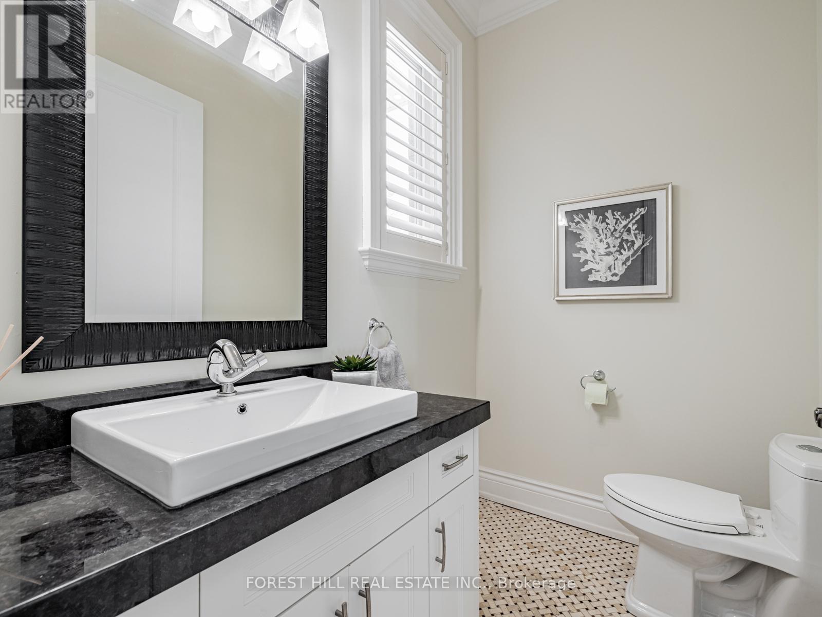 62 Athabaska Avenue, Toronto, Ontario  M2M 2T9 - Photo 2 - C12160237