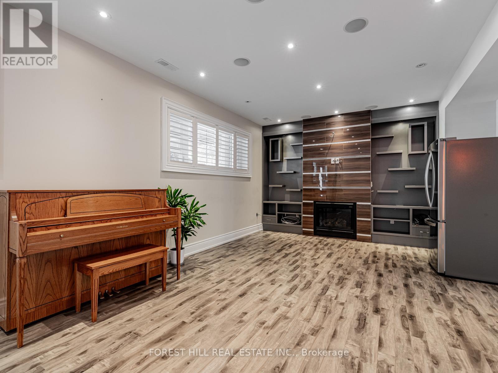 62 Athabaska Avenue, Toronto, Ontario  M2M 2T9 - Photo 35 - C12160237