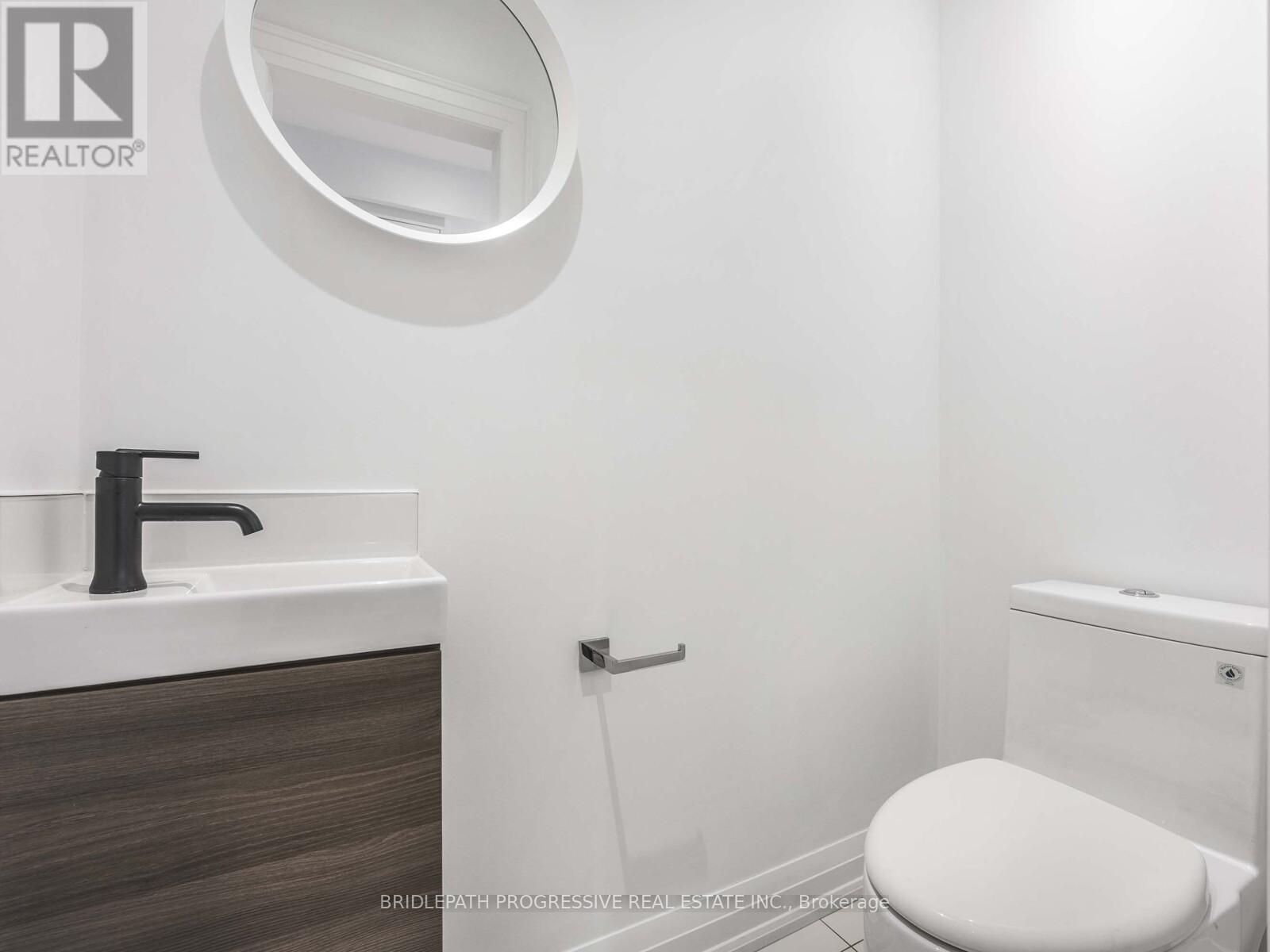 1193 Ossington Avenue E, Toronto (Wychwood), Ontario  M6G 3W4 - Photo 17 - C12160322