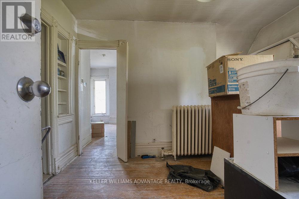 43 Dewson Street, Toronto, Ontario  M6H 1G6 - Photo 15 - C12160363