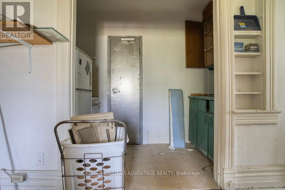 43 Dewson Street, Toronto, Ontario  M6H 1G6 - Photo 16 - C12160363