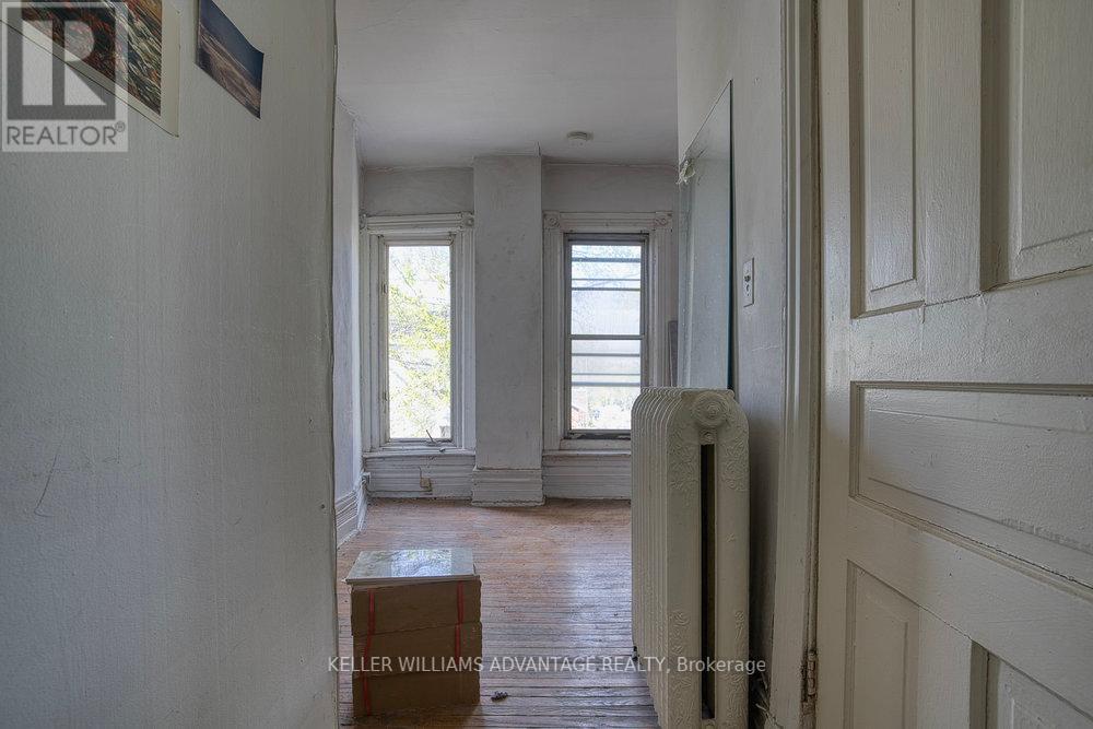 43 Dewson Street, Toronto (Palmerston-Little Italy), Ontario  M6H 1G6 - Photo 18 - C12160363