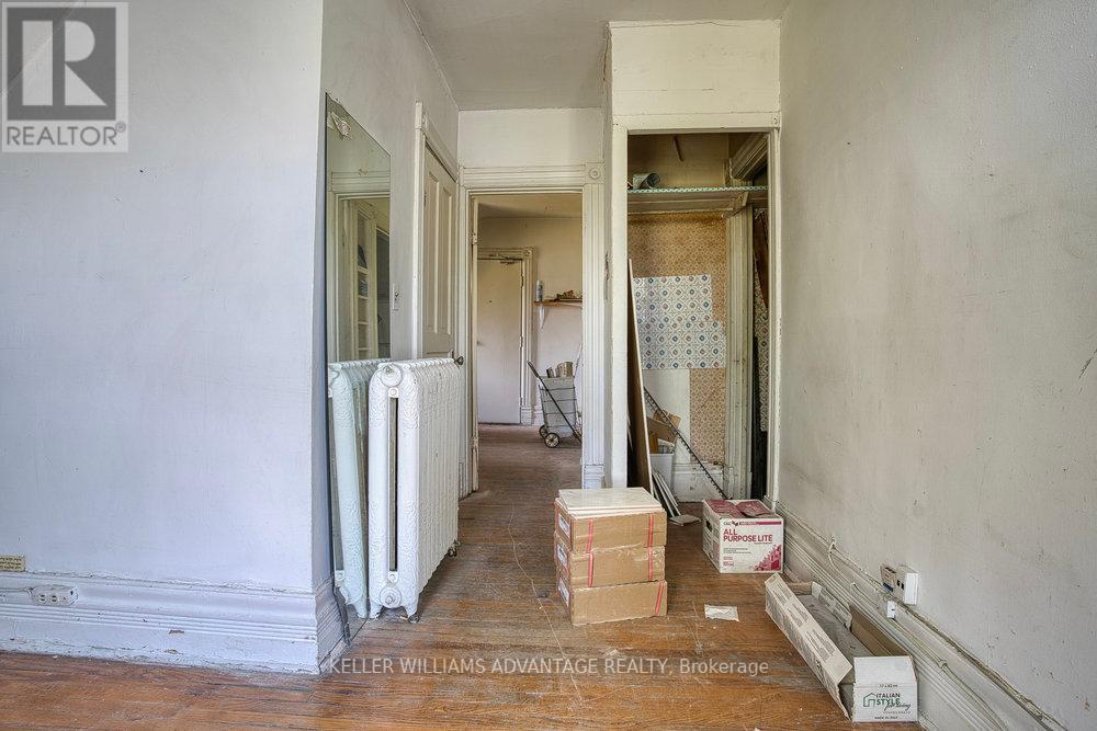 43 Dewson Street, Toronto, Ontario  M6H 1G6 - Photo 20 - C12160363