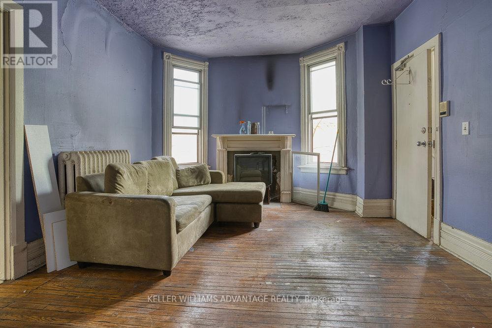 43 Dewson Street, Toronto, Ontario  M6H 1G6 - Photo 27 - C12160363
