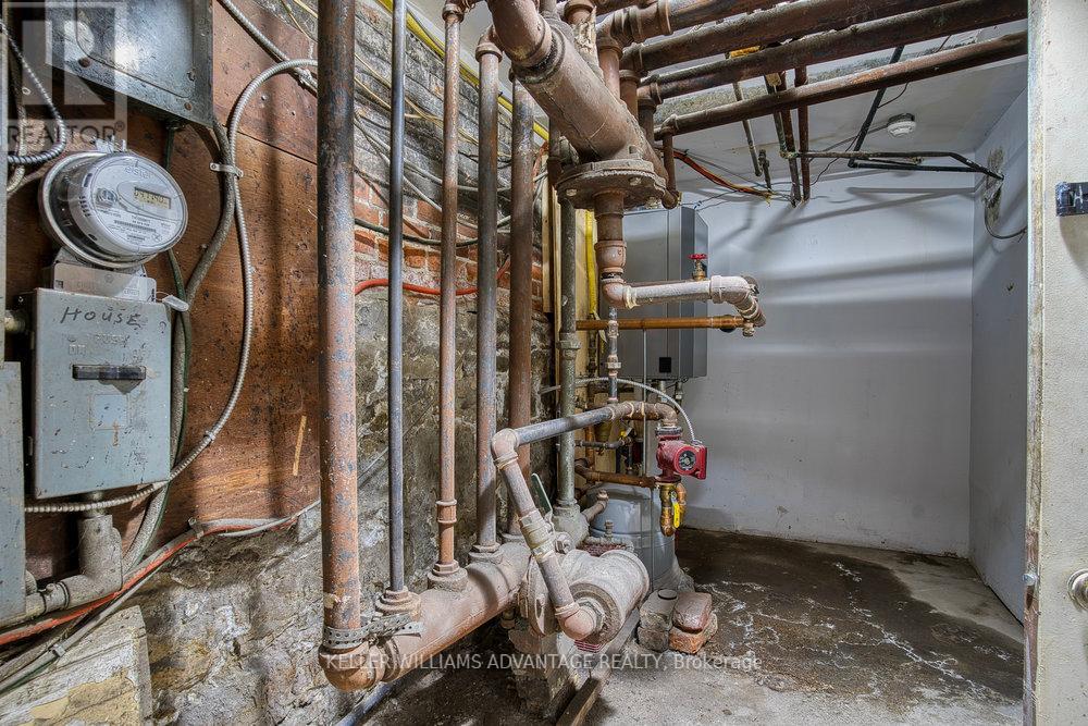 43 Dewson Street, Toronto, Ontario  M6H 1G6 - Photo 37 - C12160363