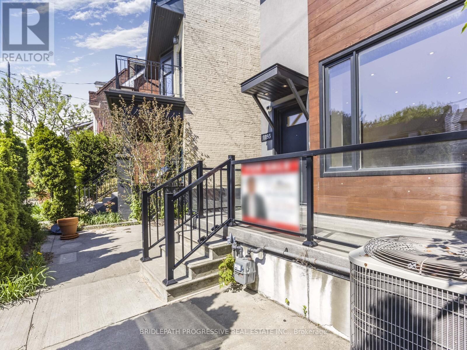1193 Ossington Avenue, Toronto, Ontario  M6G 3W1 - Photo 30 - C12160459