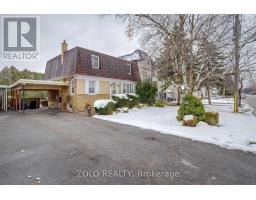 401 HOUNSLOW AVENUE, Toronto, Ontario