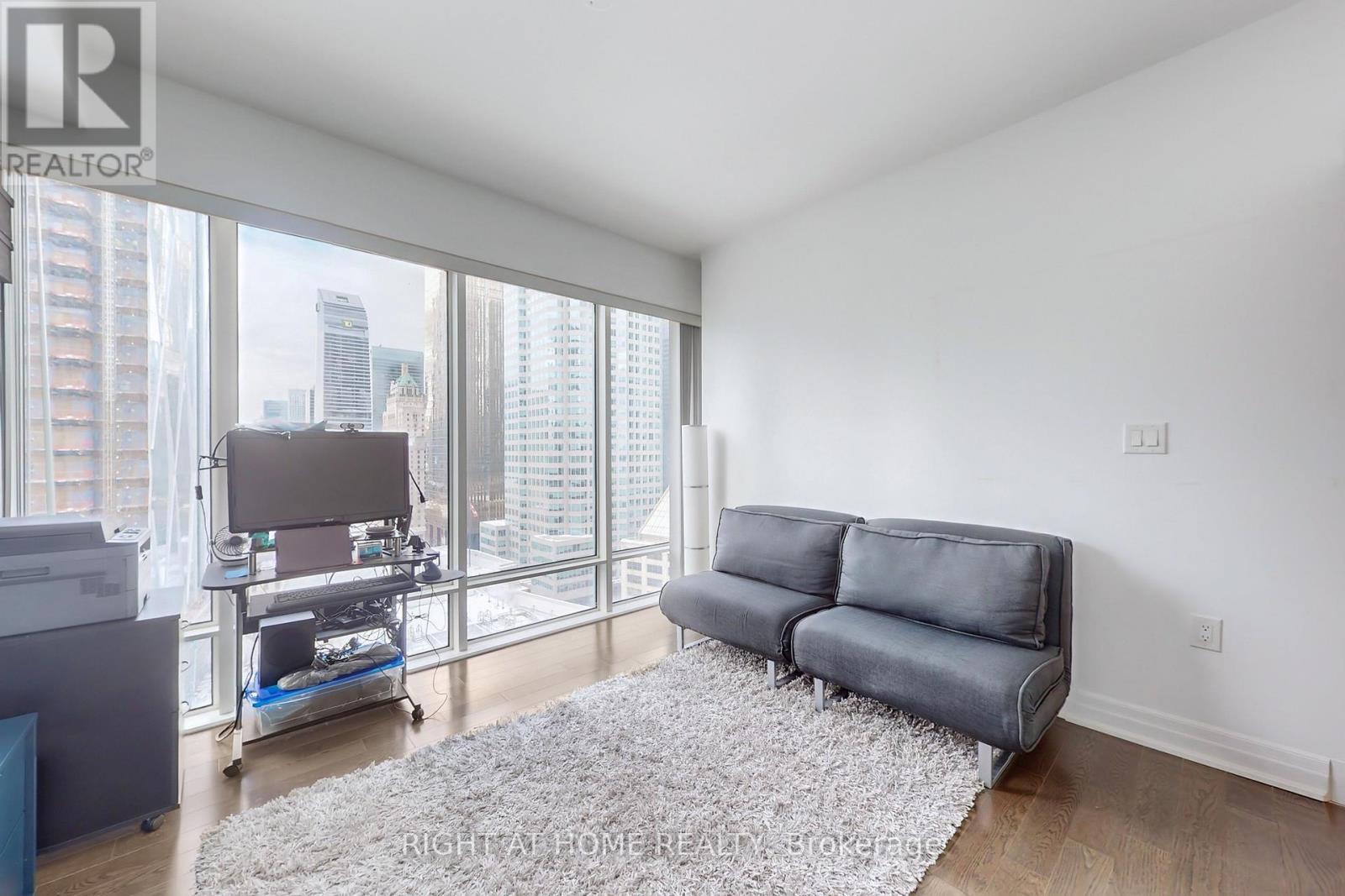 1802 - 8 The Esplanade Street, Toronto, Ontario  M5E 0A6 - Photo 20 - C12160542