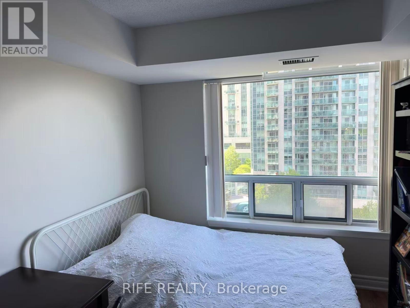 911 - 28 Harrison Garden Boulevard, Toronto, Ontario  M2N 7B5 - Photo 11 - C12160613