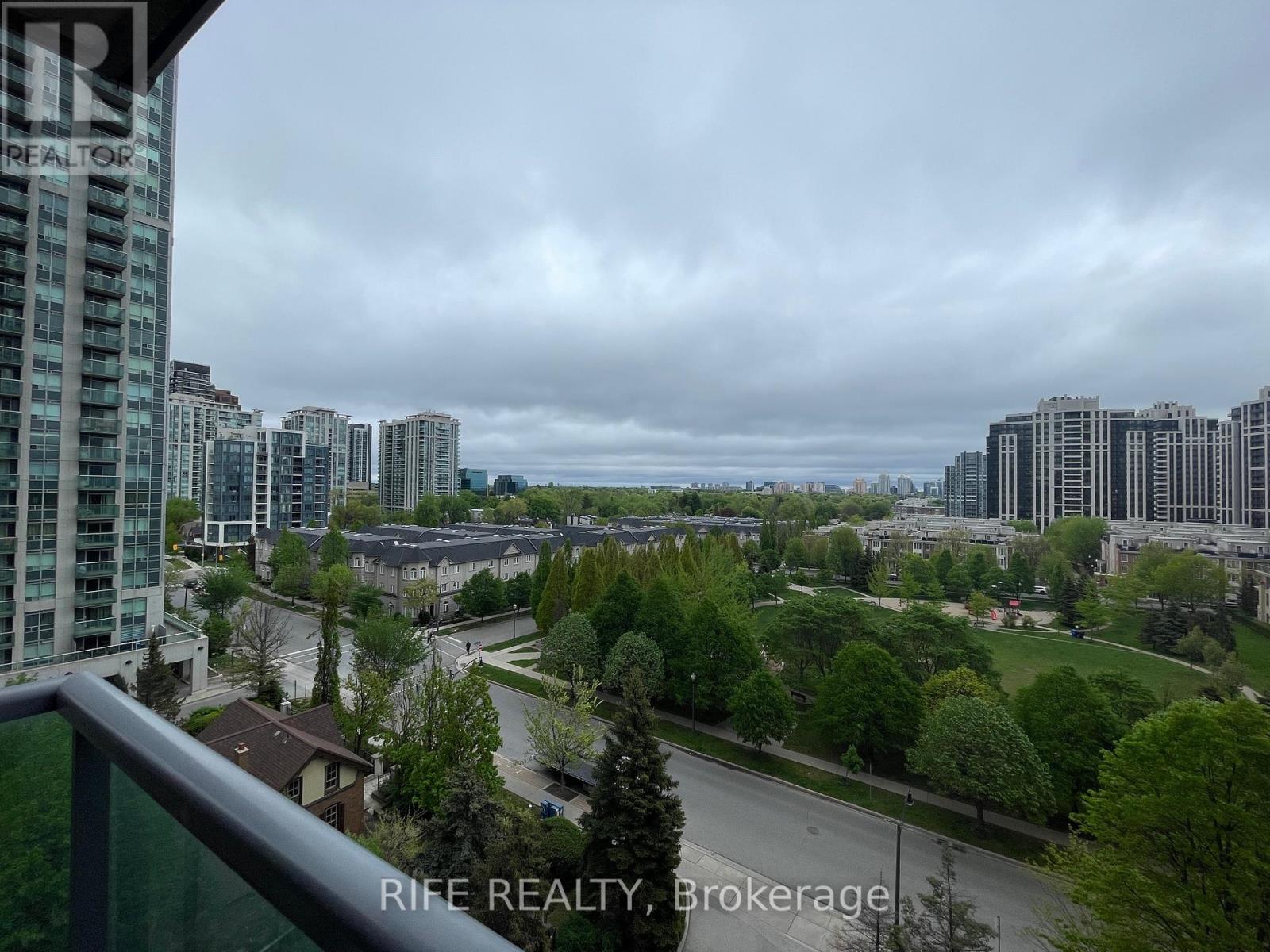 911 - 28 Harrison Garden Boulevard, Toronto, Ontario  M2N 7B5 - Photo 14 - C12160613