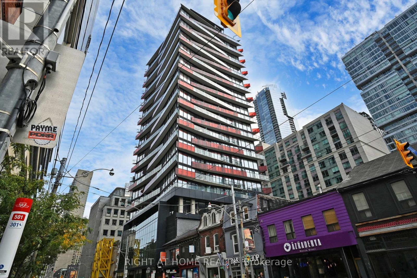 1409 - 215 Queen Street W, Toronto, Ontario  M5V 0P5 - Photo 2 - C12160635