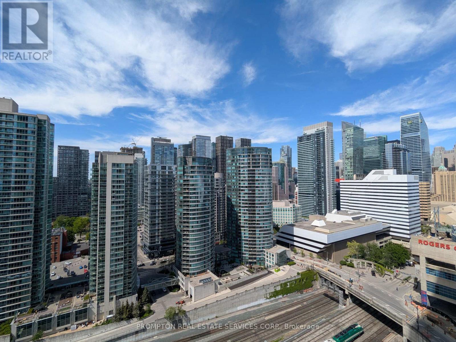 2515 - 1 Concord Cityplace Way, Toronto, Ontario  M5V 0X3 - Photo 2 - C12160715