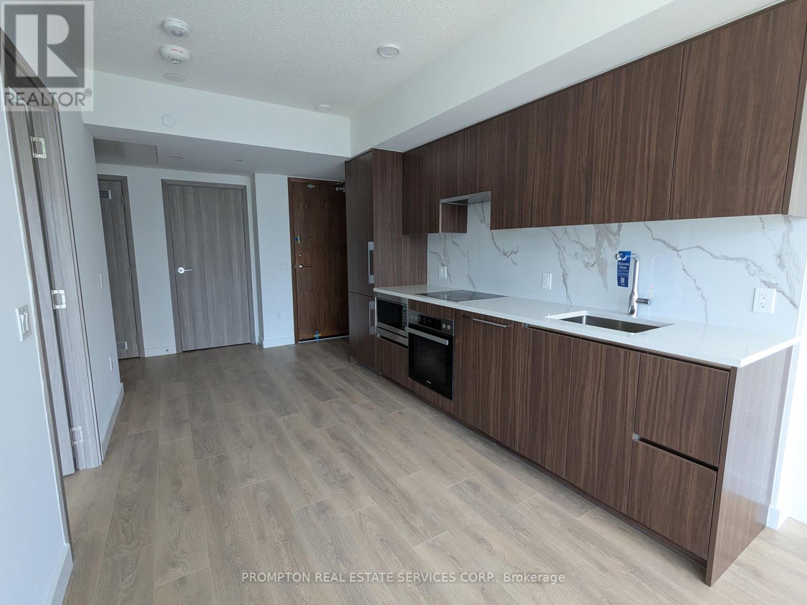 2515 - 1 Concord Cityplace Way, Toronto, Ontario  M5V 0X3 - Photo 9 - C12160715