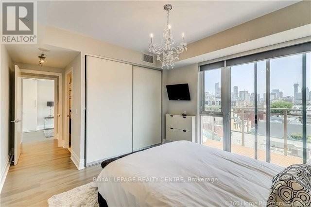 512 - 156 Portland Street, Toronto, Ontario  M5V 0G1 - Photo 14 - C12160777