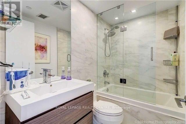 512 - 156 Portland Street, Toronto, Ontario  M5V 0G1 - Photo 15 - C12160777