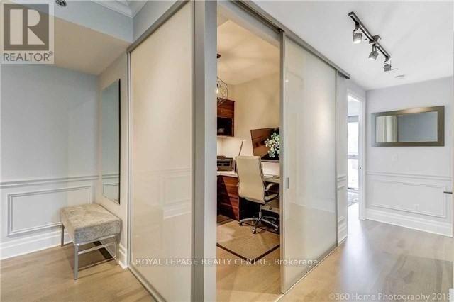 512 - 156 Portland Street, Toronto, Ontario  M5V 0G1 - Photo 17 - C12160777