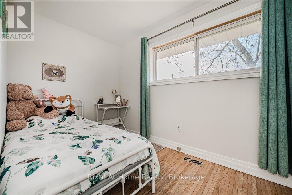 134 West 27th Street, Hamilton, Ontario  L9C 5A3 - Photo 30 - X12160608
