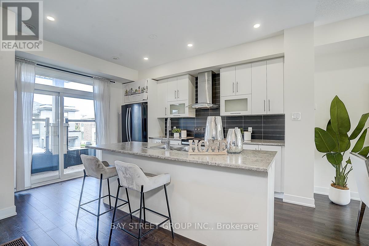 23 Donald Fleming Way, Whitby, Ontario  L1R 0N8 - Photo 15 - E12159941