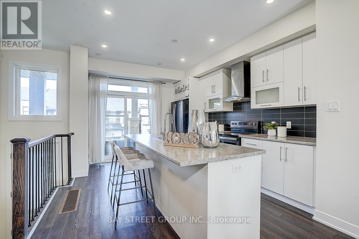 23 Donald Fleming Way, Whitby, Ontario  L1R 0N8 - Photo 16 - E12159941
