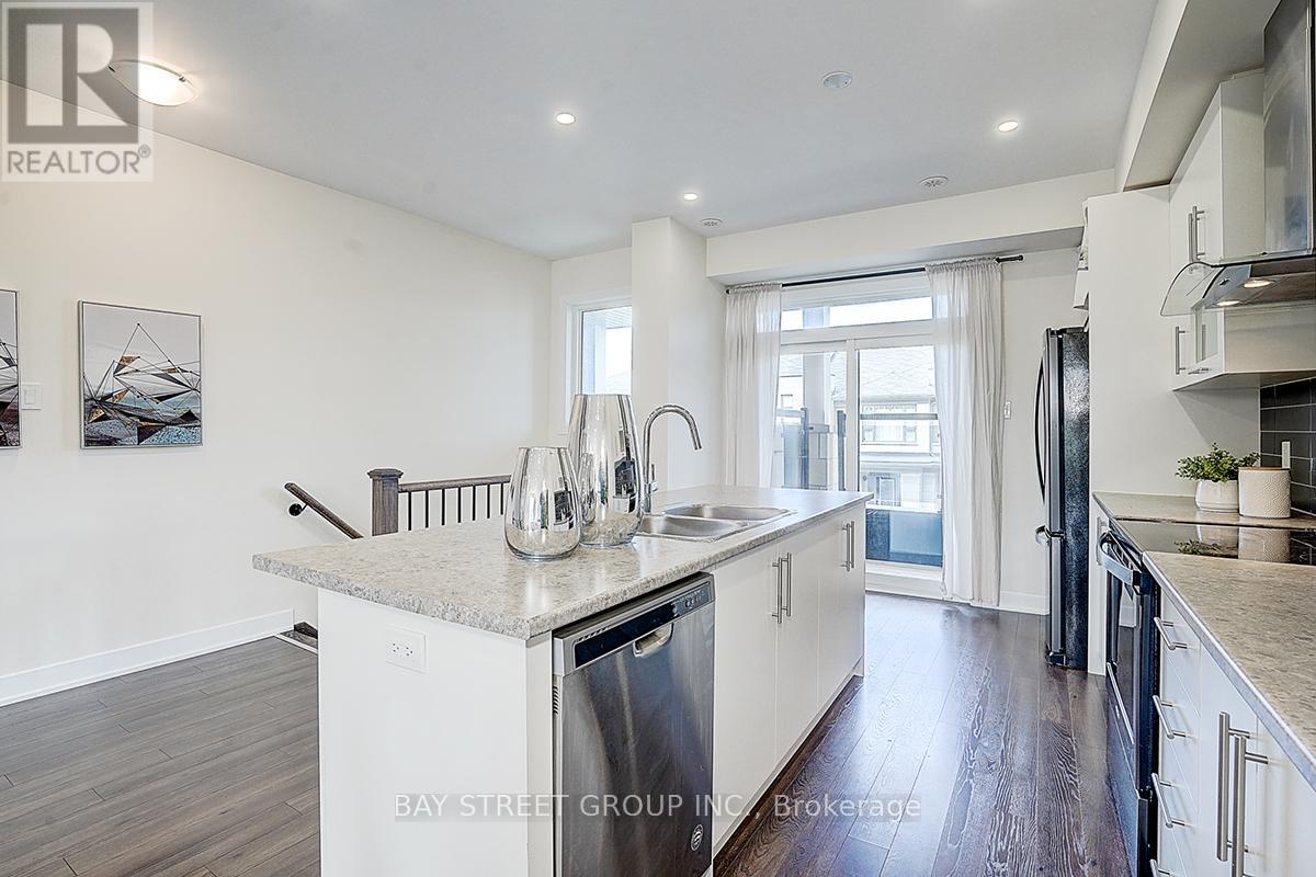 23 Donald Fleming Way, Whitby, Ontario  L1R 0N8 - Photo 17 - E12159941