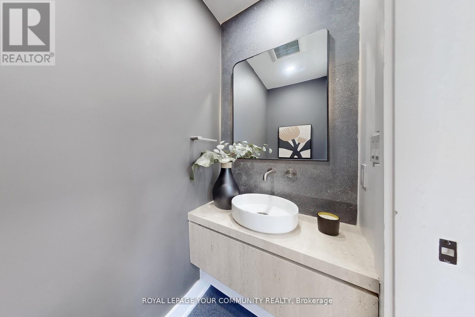 32 Endean Avenue, Toronto, Ontario  M4M 1W6 - Photo 15 - E12159968
