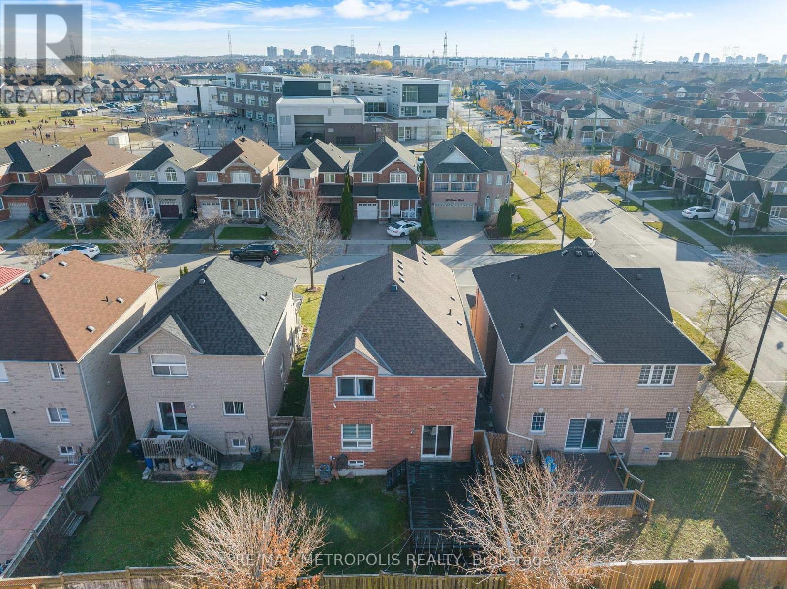4 Grosbeak Crescent, Toronto, Ontario  M1X 1X1 - Photo 34 - E12160064