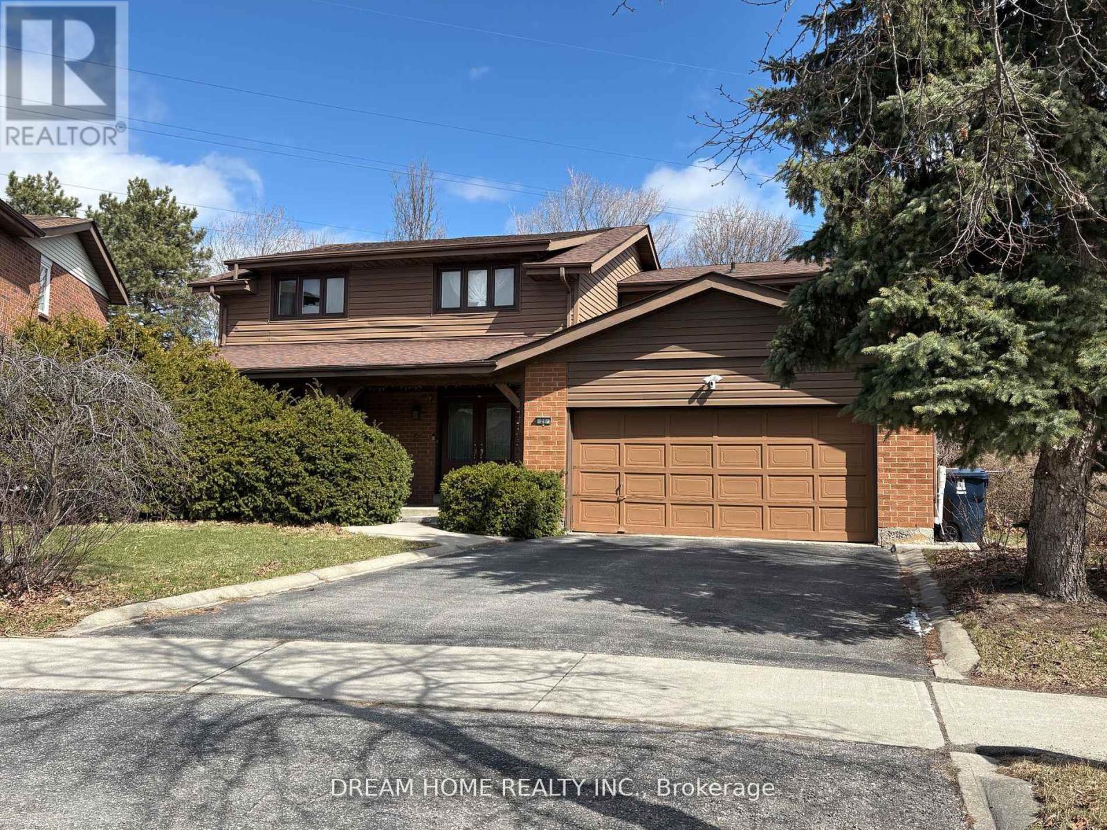 21 CHIEFSWOOD SQUARE, Toronto, Ontario