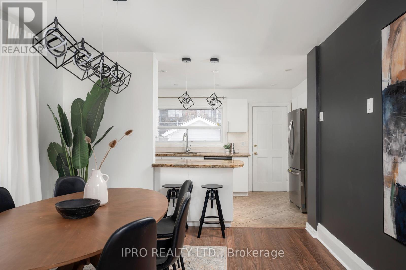 43 Torrens Avenue, Toronto, Ontario  M4K 2H9 - Photo 15 - E12160297