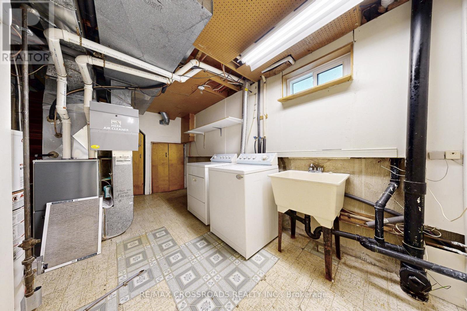 31 Tambrook Drive, Toronto, Ontario  M1W 3L8 - Photo 38 - E12160382