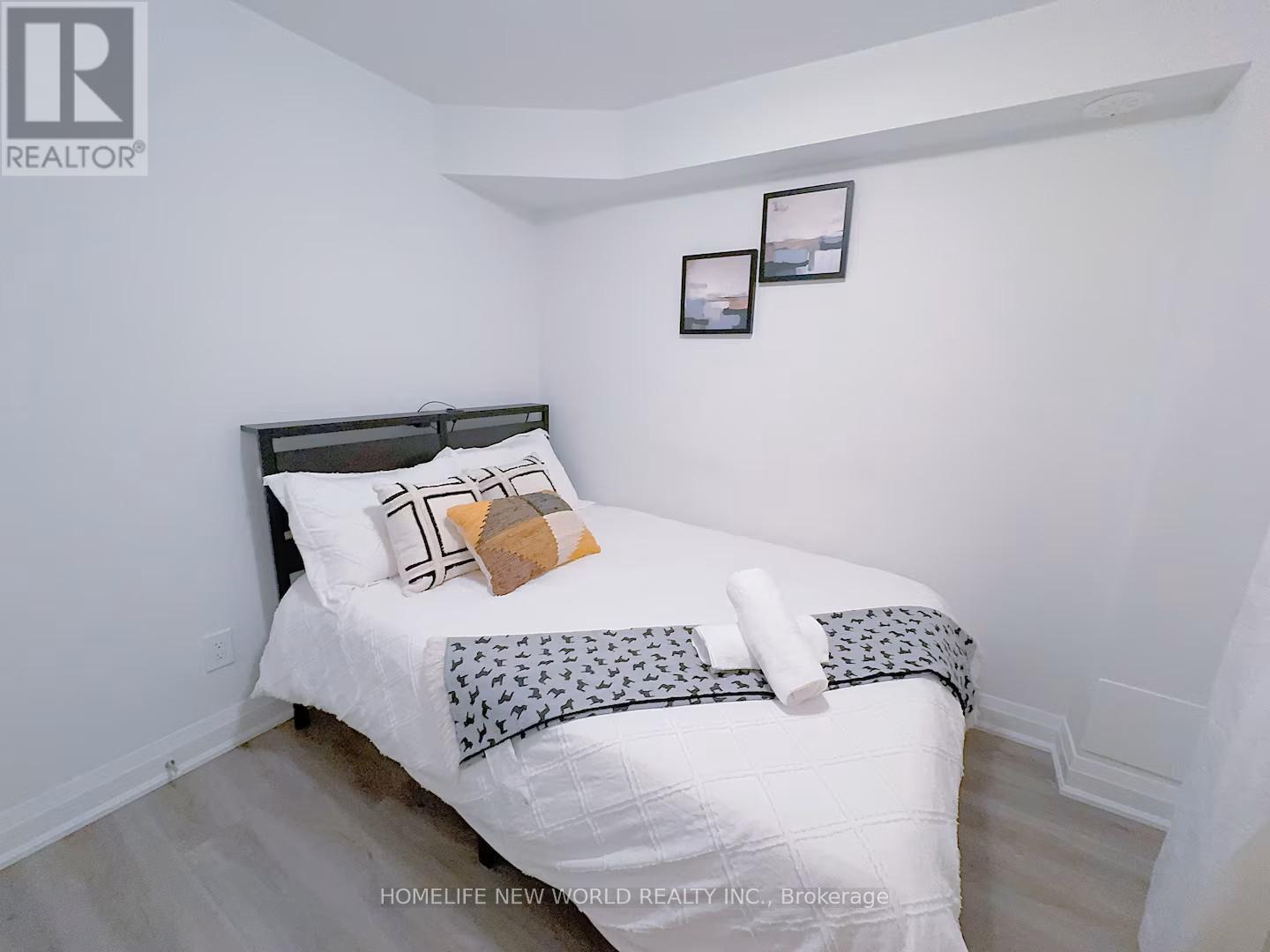 2 - 36 Elkington Crescent, Whitby, Ontario  L1P 0L7 - Photo 9 - E12160513