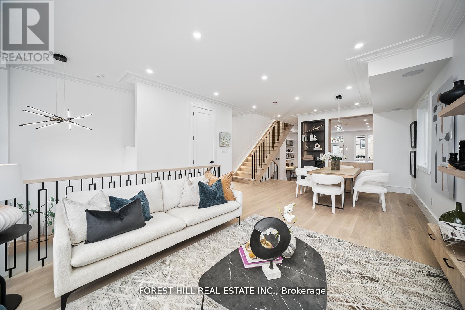 67 Lesmount Avenue, Toronto, Ontario  M4J 3V7 - Photo 6 - E12160667