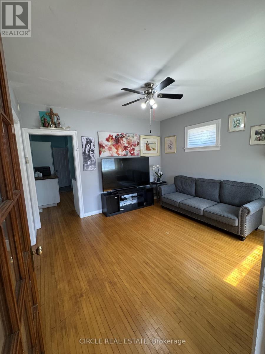 294 Eulalie Avenue, Oshawa, Ontario  L1H 2B7 - Photo 5 - E12160722