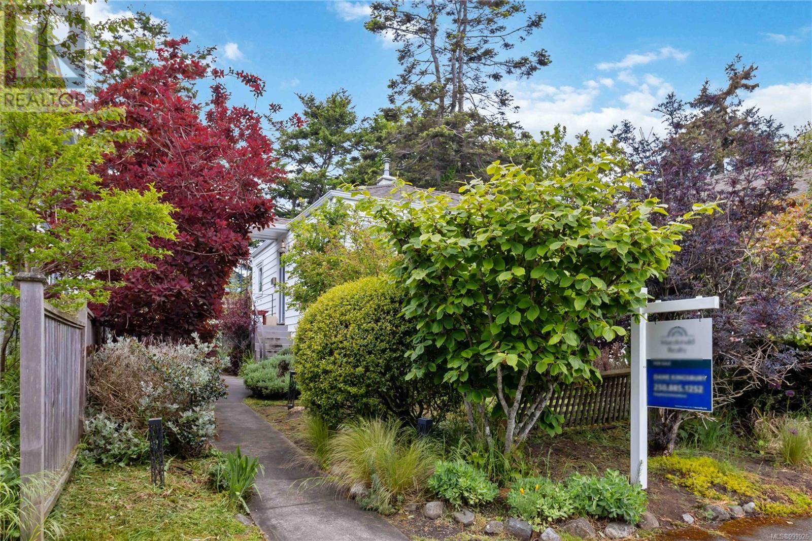 Property at 140 Olive St image 2