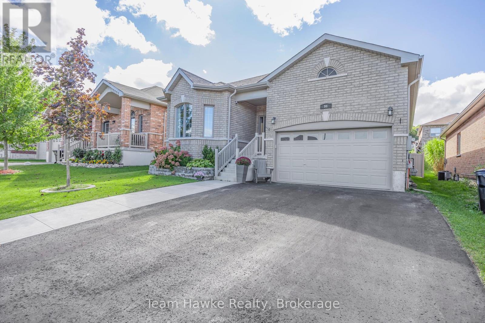 96 Bellisle Road, Penetanguishene, Ontario  L9M 0V6 - Photo 2 - S12159988
