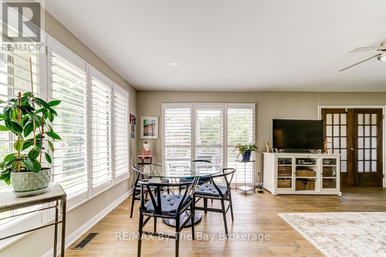 599 Mosley Street, Wasaga Beach, Ontario  L9Z 2J2 - Photo 24 - S12160695