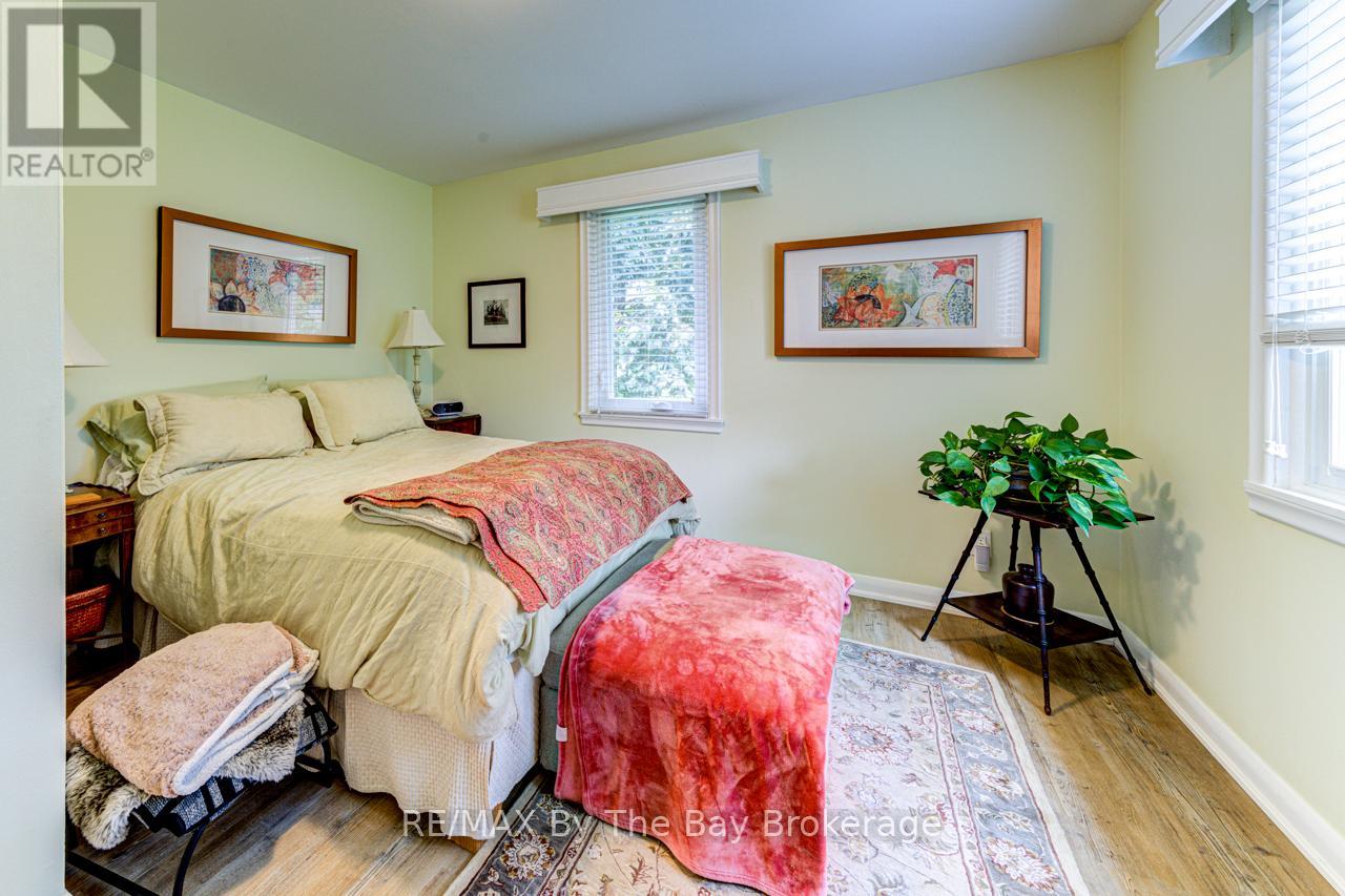 599 Mosley Street, Wasaga Beach, Ontario  L9Z 2J2 - Photo 29 - S12160695