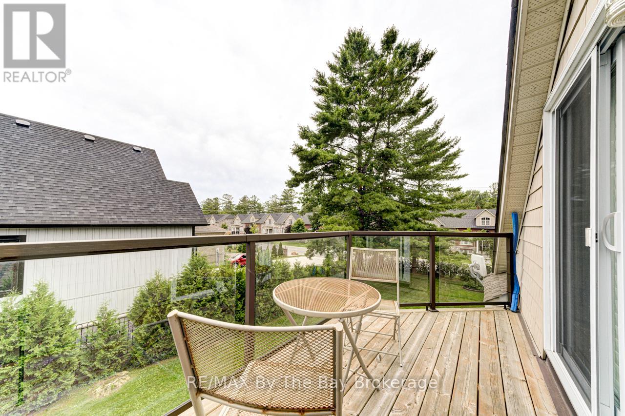 599 Mosley Street, Wasaga Beach, Ontario  L9Z 2J2 - Photo 38 - S12160695
