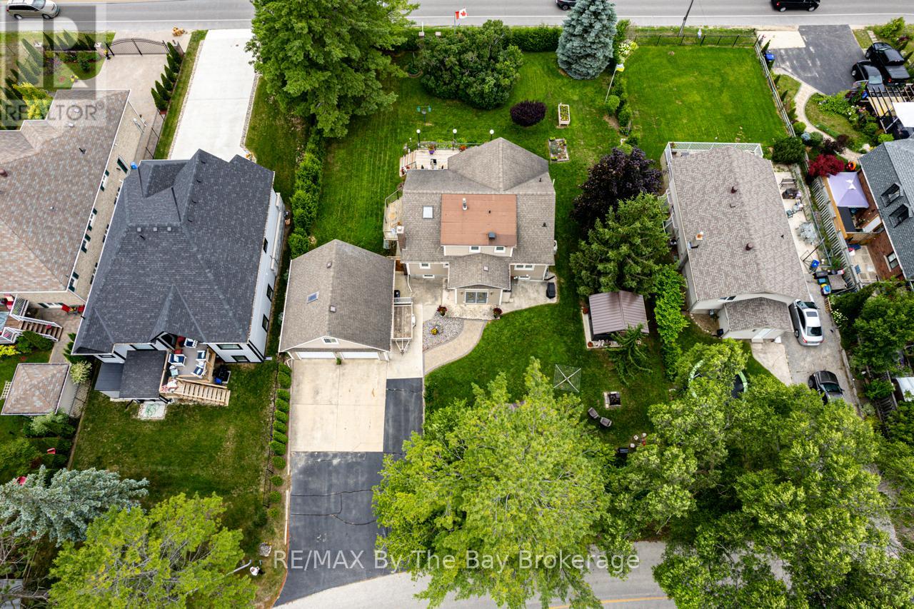 599 Mosley Street, Wasaga Beach, Ontario  L9Z 2J2 - Photo 8 - S12160695