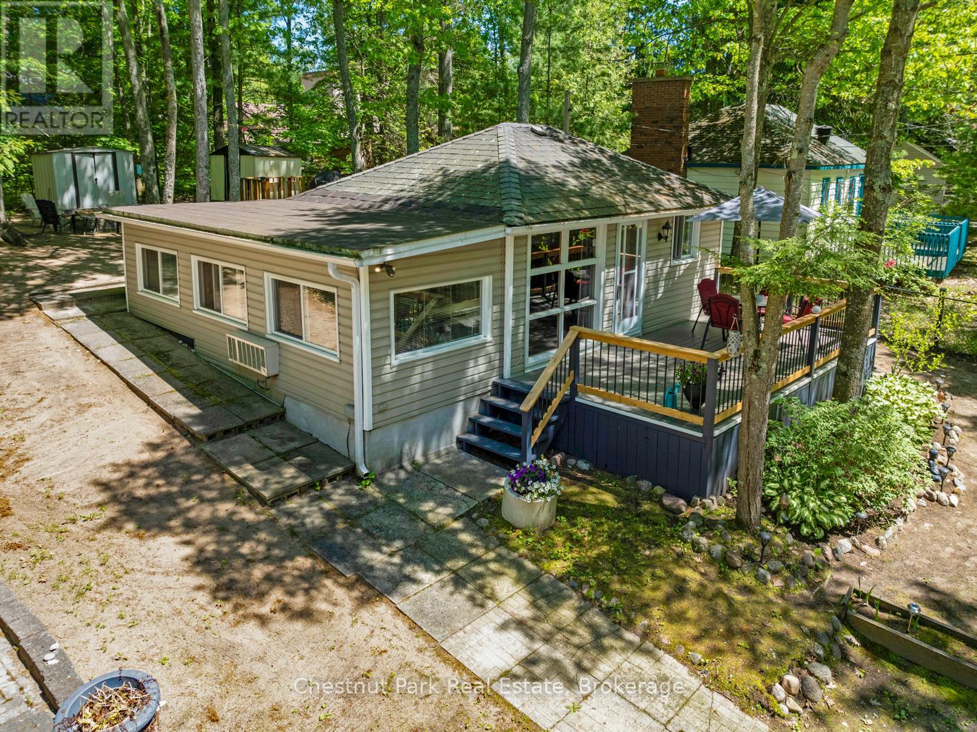 117 OLIVER DRIVE, Tiny, Ontario